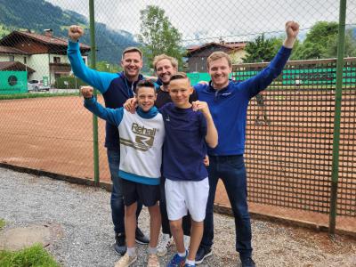 Herren 1 steigen als Meister in die Landesliga B auf